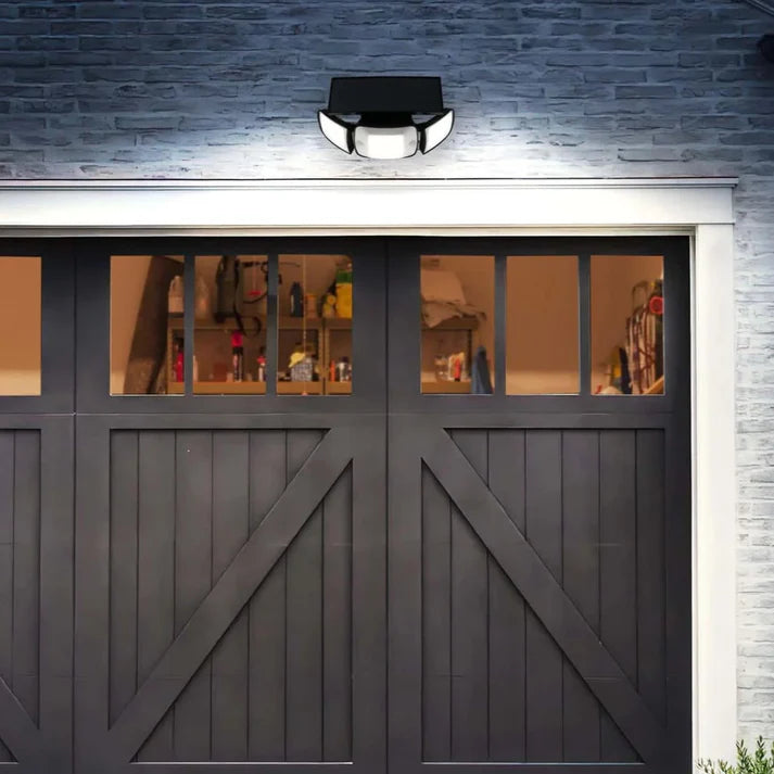 תאורת לד סולארית עם חיישן תנועה